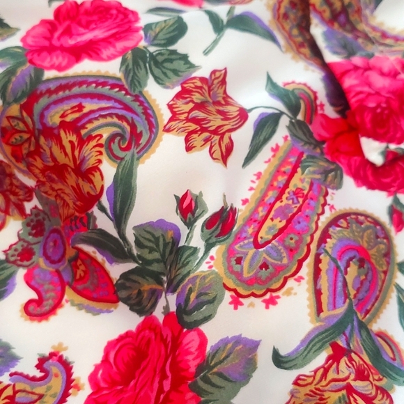 Cachet Gold Label Vintage 80's Silky Soft Paisley & Roses Robe - Picture 5 of 7